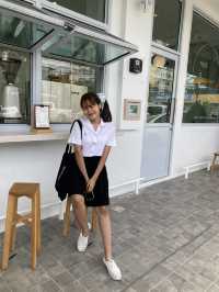 ✨☕️🍨 Rest is More — คาเฟ่มินิมอลใจกลางเมือง✨