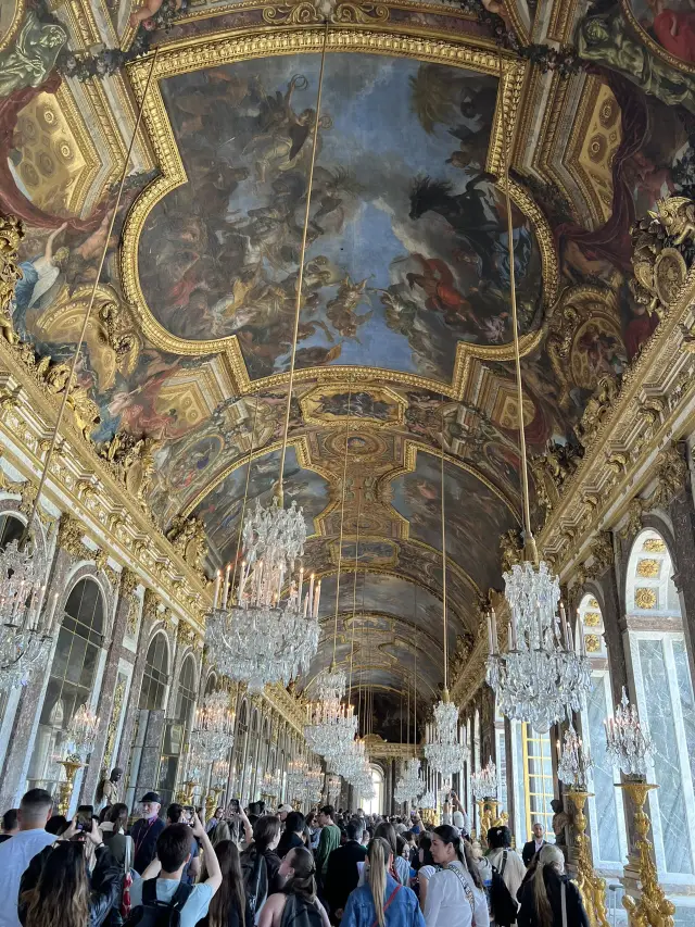 👑 凡爾賽皇宮、栗子蛋糕與那個早晨的法式生活 🌰