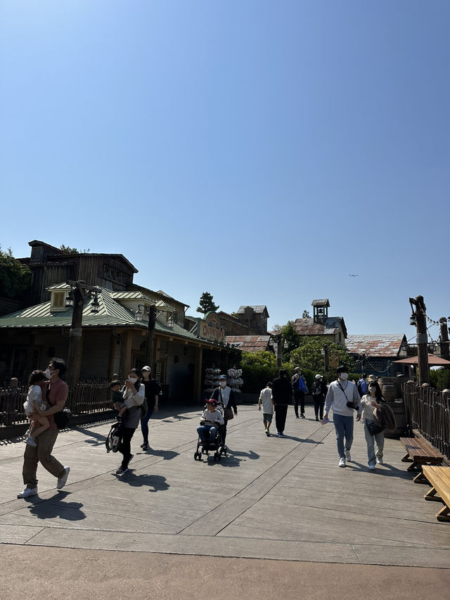 東京迪士尼樂園 海陸 玩法與必拍打卡點 🏰