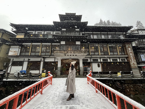 銀山温泉・能登屋旅館｜『千と千尋の神隠し』の油屋に泊まる。 | Trip