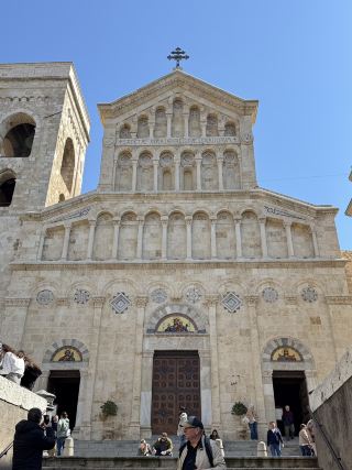 Cagliari Cathedral & Sardinian Food Platter 💫