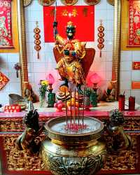 Hidden Temples & Quiet Vibes: My Wu Lei Gong Escape in Bukit Batok 🏮✨