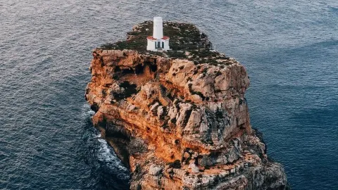 スペイン、バレアレス諸島、マヨルカ島。 — traveler post in バルデモサ