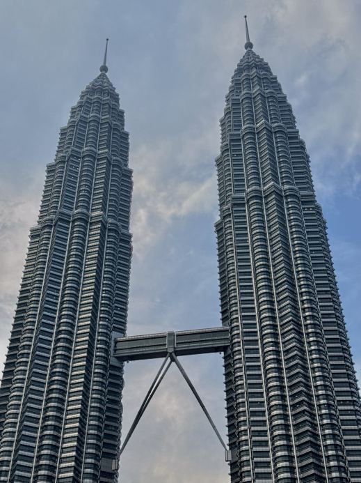 世界に誇るランドマーク！クアラルンプールの象徴「ペトロナスツイン