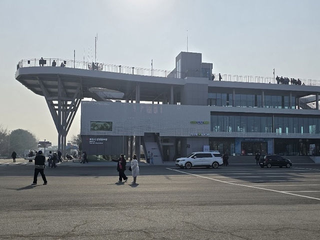 Where the 2 Koreas are divided. Lots of history here
