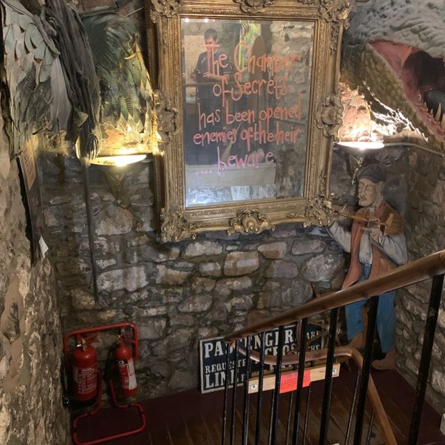 哈利波特魔法店⋯⋯挑戰狹窄旋轉梯🤷🏻‍♀️
