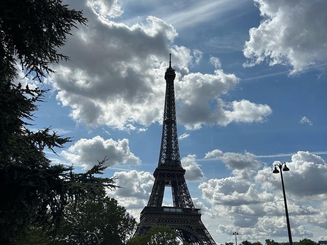 Eiffel Tower Paris 😍