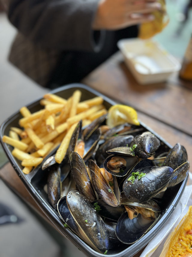 【🇬🇧倫敦必食美食市場💕】Borough Market 的西班牙海鮮飯與生蠔 🥘🦪