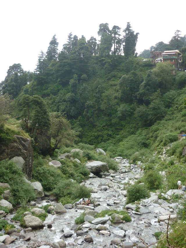 Bhagsu Nag Waterfall, Dharamshala
