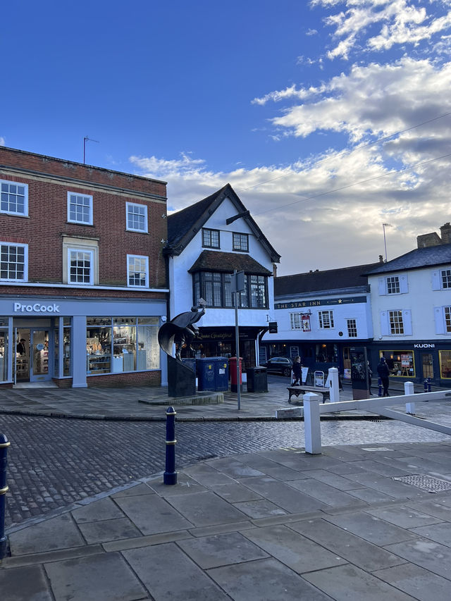 Guildford in Half a Day: A Charming City at Your Fingertips