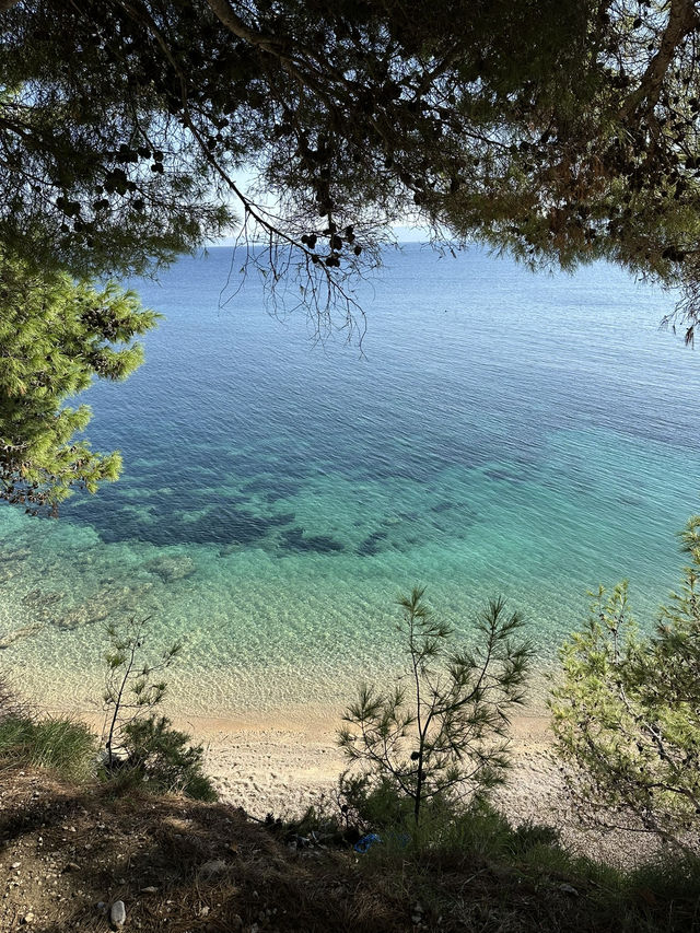 The Blue Horn Viewpoint in Bol: Dining With a Mediterranean Dream View