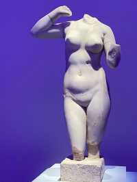 🏺Athens’ Cool Secret: Ancient Meets Edgy at the Cycladic Art Museum