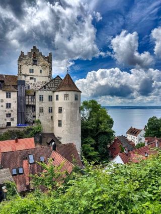 🌅 Meersburg Magic: A Fairytale Town on Lake Constance