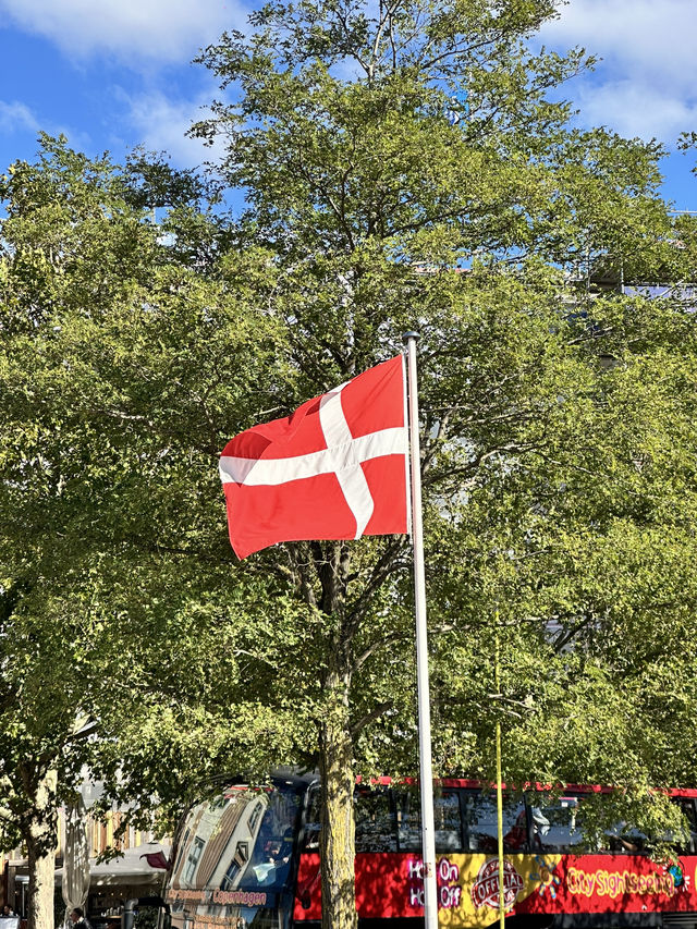 Denmark Trip: Copenhagen Mermaid Tales and Spot to Find Her