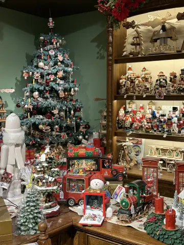 christmas all year in barcelona 🎄✨ käthe wohlfahrt