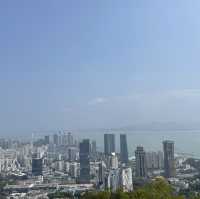 A hike with stunning views of Shenzhen 