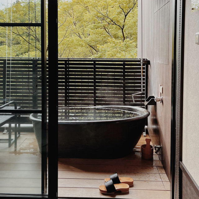 Onsen bath with superb mountain view ⛰️