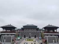 有句話說：綠水青山就是金山銀山 想必說的就是漢梁公園叭