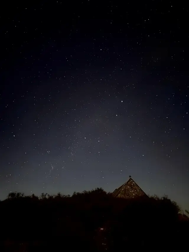 뉴질랜드의 인기 명소 티카포 호수에서 별을 볼 수 있어요~