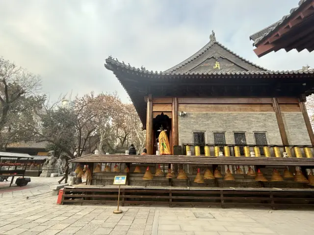 Xi'an City walk must check-in at Xingshan Temple