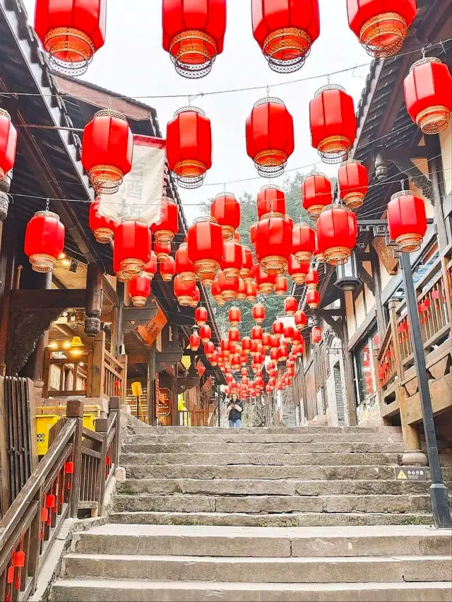 Wufengxi Ancient Town in Jintang, Sichuan | Half mountain and river, half city, five ancient streets, guild halls and temples, He Lin