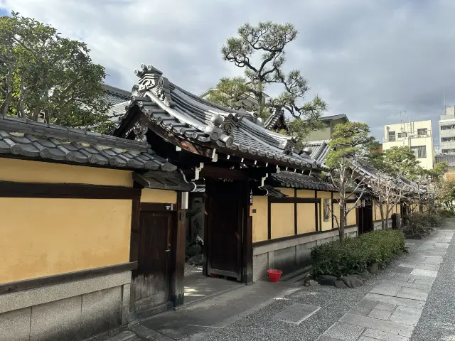 京都の本能寺—織田信長を偲ぶ