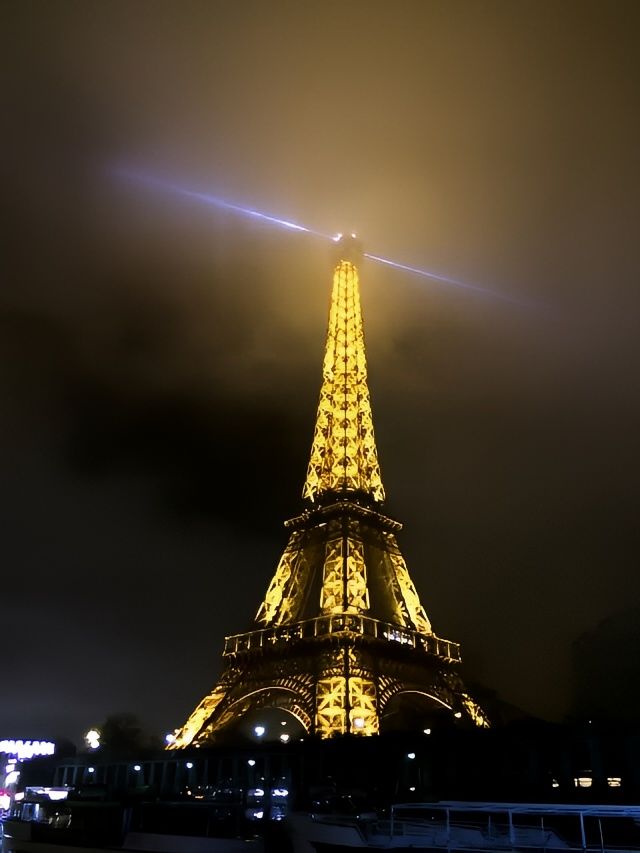 法國艾菲爾鐵塔·特別看點