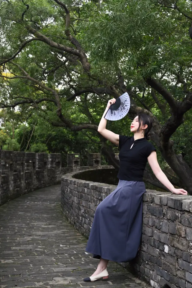 The once hidden mysterious wall in Guangzhou can't be concealed anymore, with its full-on ancient atmosphere
