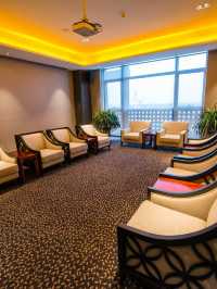 🌟 Shandong's Snowy Retreat: Peacock King Hot Spring Hotel 🌟