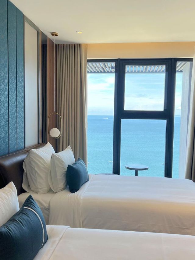 🌴 Da Nang's Seaside Escape: Peninsula Hotel 🌊