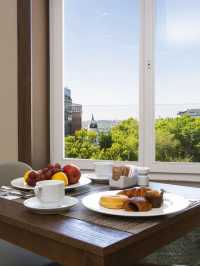 🌟 Madrid's Must-Stay: Riu Plaza España 🏨✨