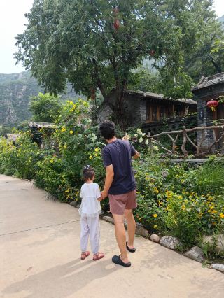 Good places to take kids in the suburbs of Beijing: Po Feng Ling and You Lan Shan Fairy Tale Forest