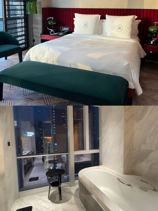 上海浦東麗晶酒店。