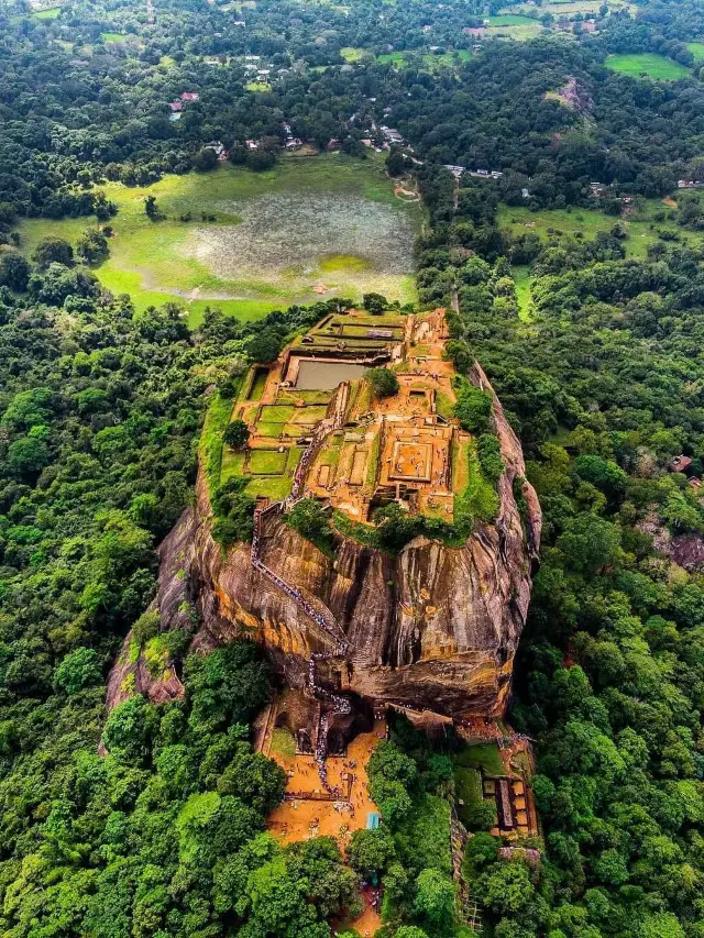 Visa-free travel in Sri Lanka: Top tips revealed. 