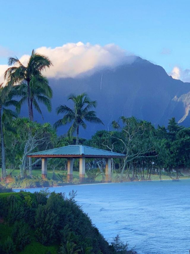 考艾島的山和海真令人流連忘返。