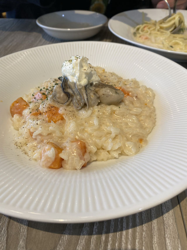 Lachic 食蠔。
