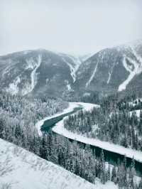新疆阿勒泰烏倫古湖｜在銀白色冬天趕一場雪海日落