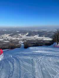 長春廟香山雪場，不愧奧地利小廟的稱號。