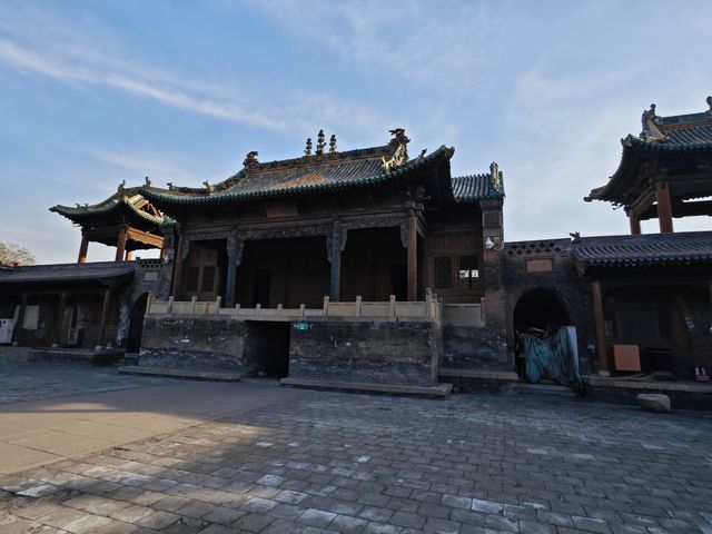 鬧市中的城市守護神