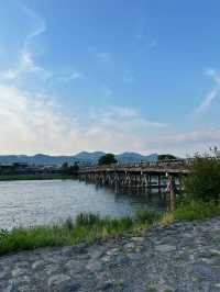 岚山で渡月橋の夕日を見逃さないで🌄
