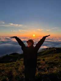 Experience the Stunning Sea of Clouds at Wugong Mountain on June 6