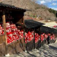 勝尾寺之行：可愛達摩蛋與趣味明信片