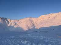 立山黑部：從暴風雪到晴空萬里的奇妙旅程