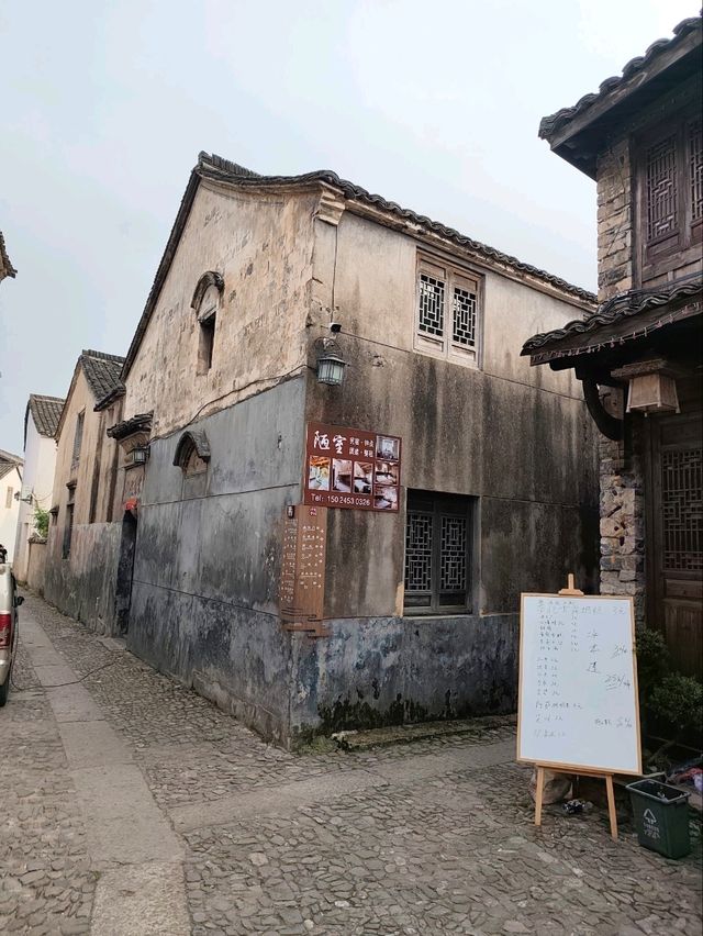 If stepping back in time is your thing...⛩🏚