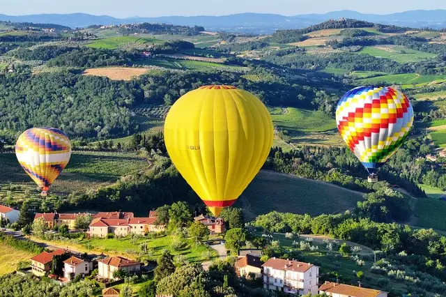 Don't let the scenery on your screen imprison your wanderlust
