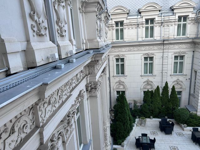 Charming Hotel with Excellent Service Charming Hotel with Excellent Service