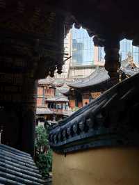 Layered Elegance: The Upturned Eaves of Luohan Temple