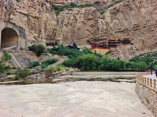 北嶽恆山懸空寺