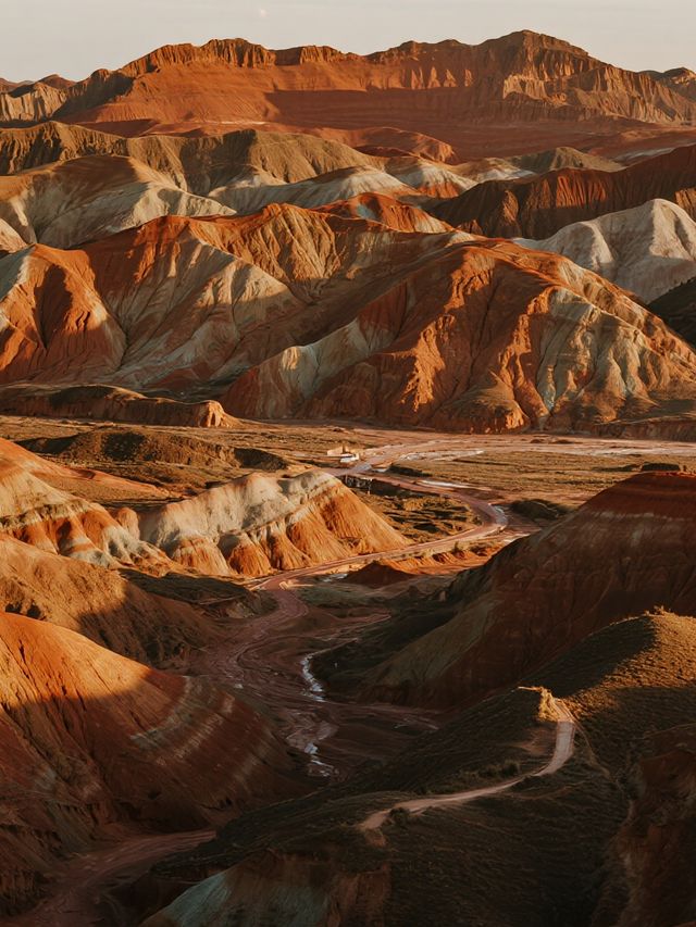 蘭州水墨丹霞親子遊!人少景美兩條路線任選 蘭州水墨丹霞親子遊!人少景美兩條路線任選