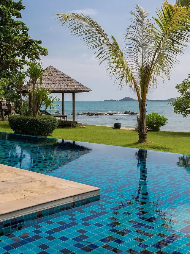 春節別墅趴！蘇梅島海景豪宅，16人狂歡